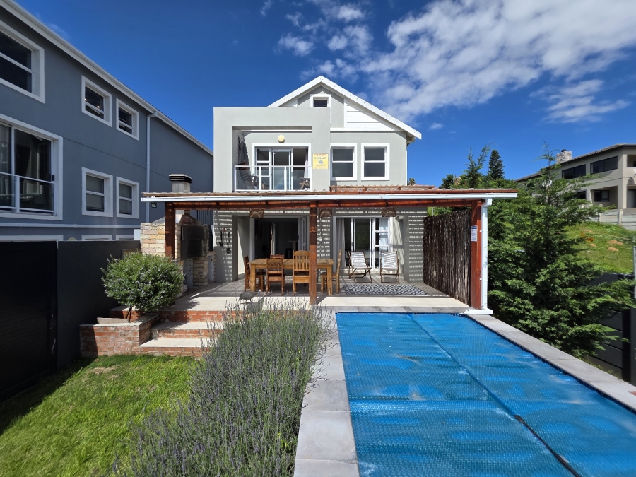 2 Bedroom Property for Sale in Wavecrest Eastern Cape